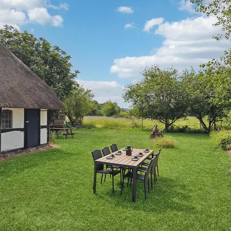 Cozy In With Kitchen Holiday home
